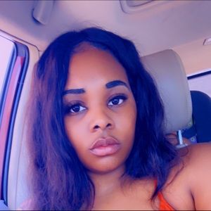 Meet your Posher, Keisha